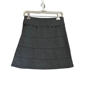 Athleta grey mini athletic skirt. Size xs